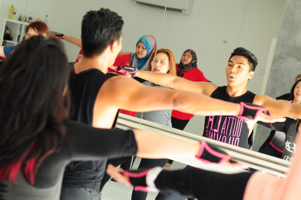 group-fitness-2646995_1280